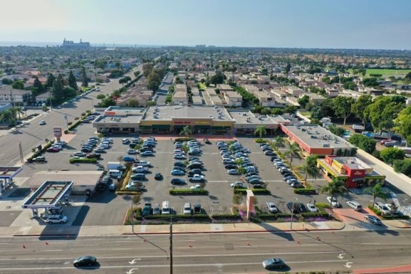 Drone view of the Ayres Commercial Huntington Beach location